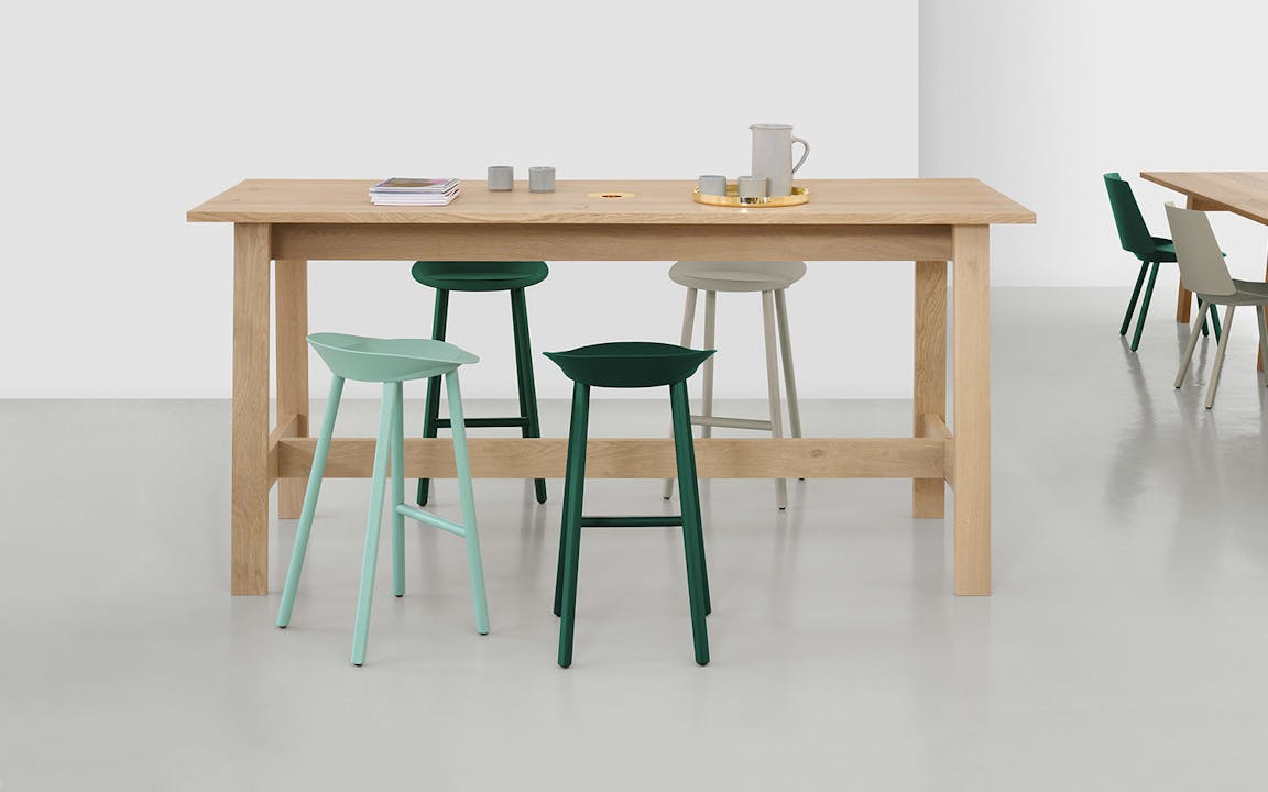 Cafe & bar tables catalogue image