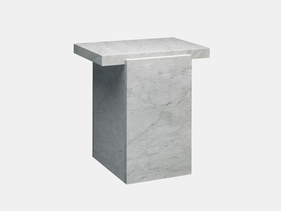 E15 tore table small white marble ct