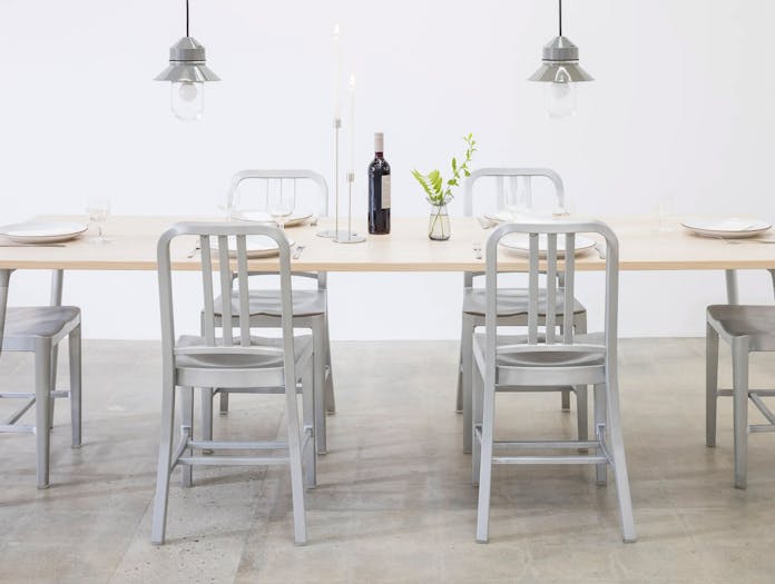 Emeco navy chair 1006 brushed aluminium lifestyle2