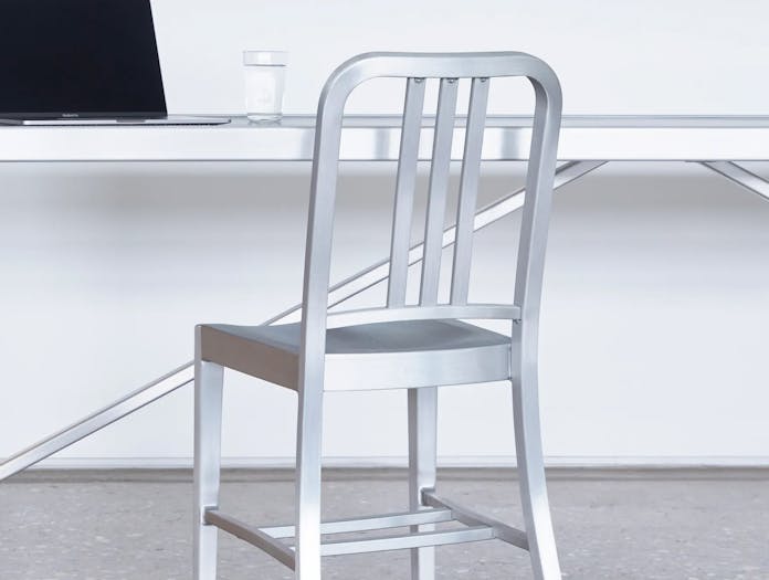 Emeco navy chair 1006 brushed aluminium lifestyle5