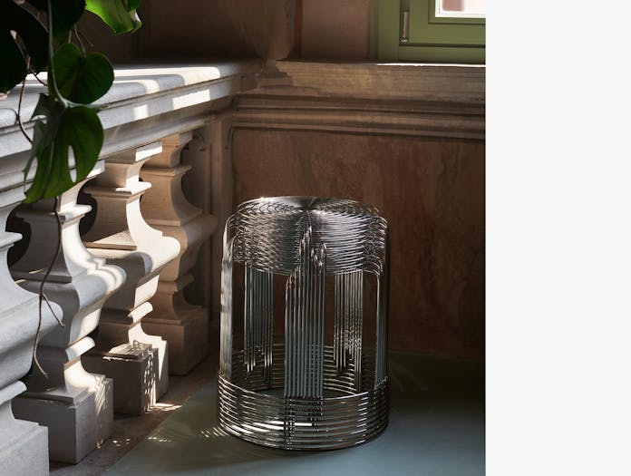 Tradition verner panton wire stool vp11 mirror polished steel lifestyle1